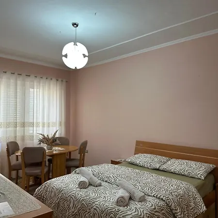 Insa Daily Apartman *