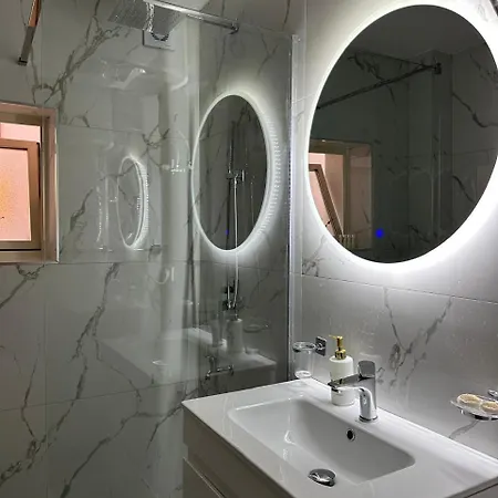 Insa Daily Apartman *